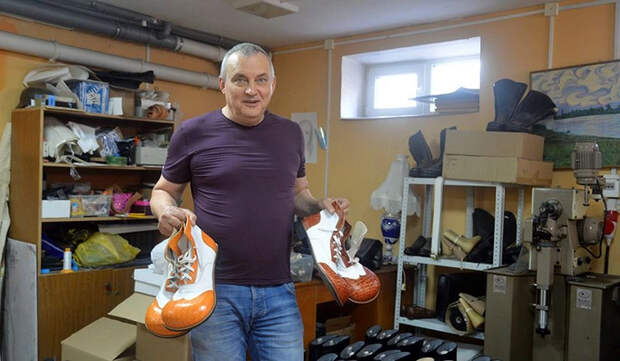 Ботинки от ростовского мастера носят клоуны по всему миру