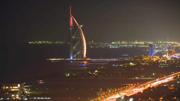 Власти Дубая рассказали, есть ли пострадавшие при атаке на Burj Al Arab