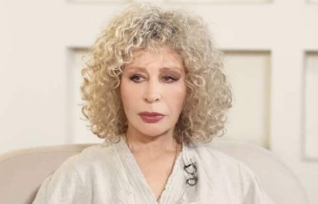 Татьяна Васильева: после страшного ДТП сын преподнес шокирующий сюрприз, сделав ее бабушкой в восьмой раз