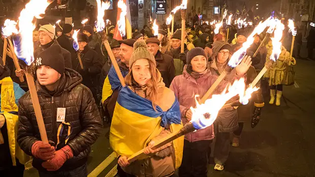 «Заглушить националистов сложно»: с какими трудностями столкнётся Зеленский при решении языкового вопроса