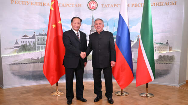 Состоялась встреча Рустама Минниханова с заместителем Председателя Постоянного Комитета Всекитайского Собрания Народных Представителей товарищем Пэн Цинхуа