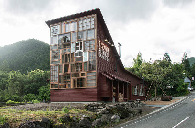 zero-waste-bar-recycling-kamikatz-public-house-japan-1