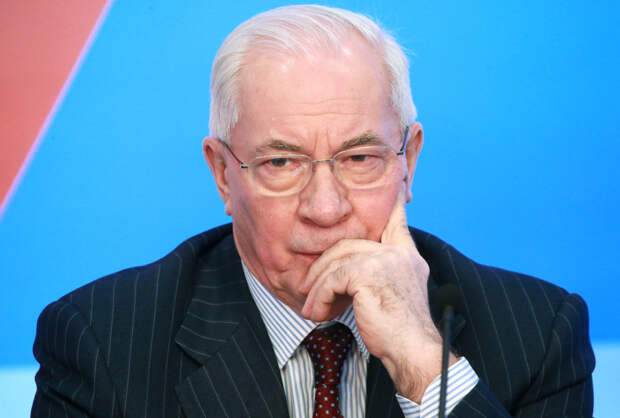 Экс-премьер Украины указал на цинизм в убийстве бывшего советника Януковича