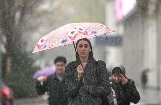 Москвичам пообещали сильные дожди