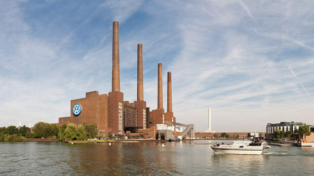 Volkswagen уволит 30 тысяч человек
