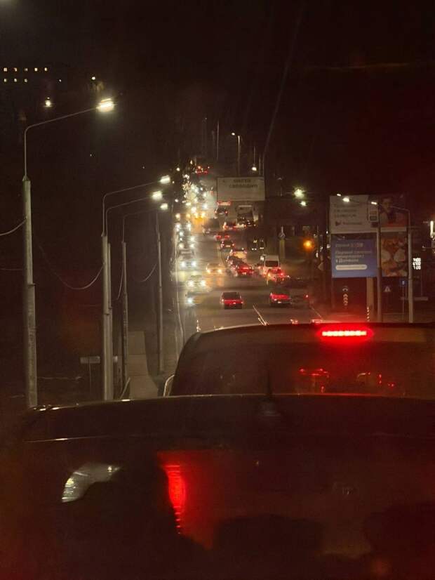 Из-за ДТП возле "Галактики" на Макшоссе образовалась пробка