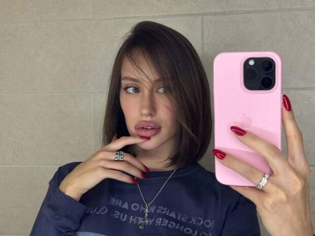 Беременная невеста Тимати стала сильно отекать: «На ночь много не ем, не пью»