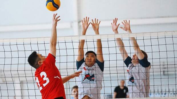 Ямальские следователи удивили коллег игрой в волейбол