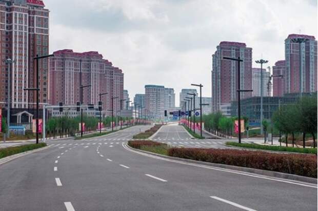 Один из самых известных пустых городов в Китае. /Фото: vokrugmir.ru
