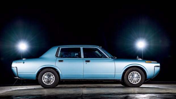 Как классический японский седан обрел вторую жизнь после 25 лет заточения Crown, toyota, олдтаймер, ретро авто