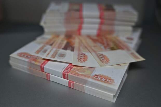 Эксперт дал классические советы по сбережению средств