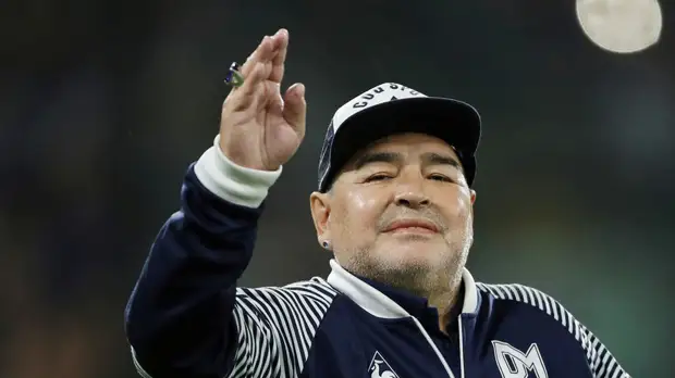 СМИ: Марадона доставлен в аргентинскую больницу