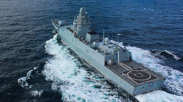 Фрегат "Адмирал Горшков" оснастили ракетами "Калибр"