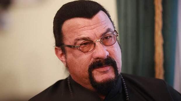 Американский актер Стивен Сигал заявил о желании сняться в российском кино