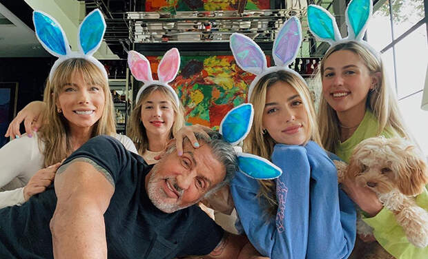 Однажды в Голливуде: как Сильвестр Сталлоне, Кэти Перри, Дженнифер Лопес и другие звезды отметили католическую Пасху