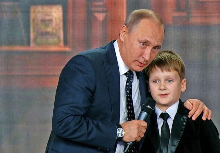 Удививший Путина мальчик хочет стать агентом ФСБ
