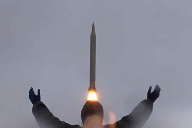 Иран применил улучшенную версию ракеты Ghadr с отделяемой боеголовкой