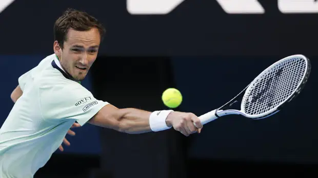 Морозова — о Медведеве на АО-2022: на него все точат зуб