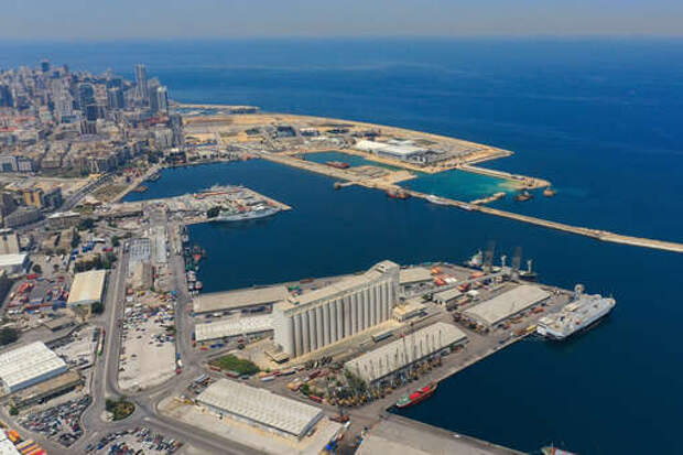 Появились кадры, как люди покидают пригород Бейрута после предупреждения Израиля