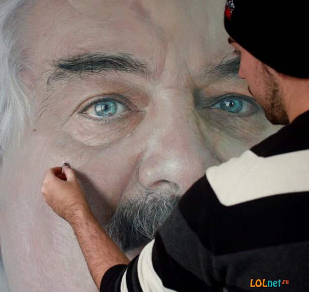 1375626994_03_12_2009_0878026001259837857_ruben-belloso-adorna (600x568, 155Kb)