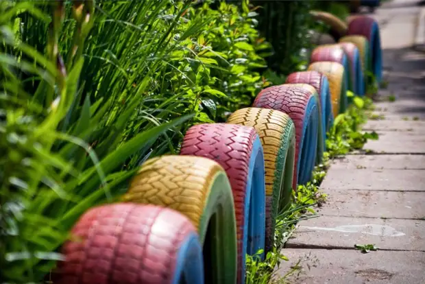 10 идей креативных бордюров для вашего сада и двора