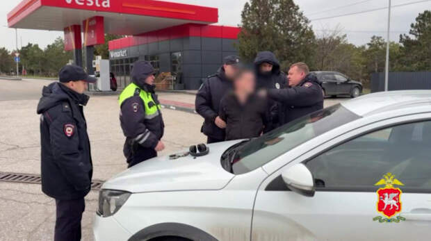 Спешил в Евпаторию: В Раздольненском районе мужчина угнал автомобиль прямо на глазах у владелицы