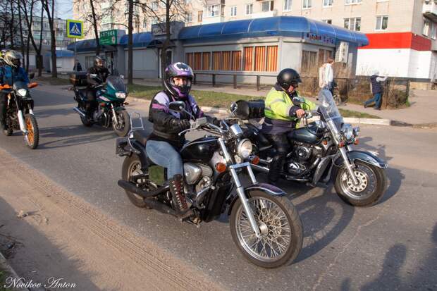 Больше сотни мотоциклистов открыли мотосезон 2021 года в Торжке