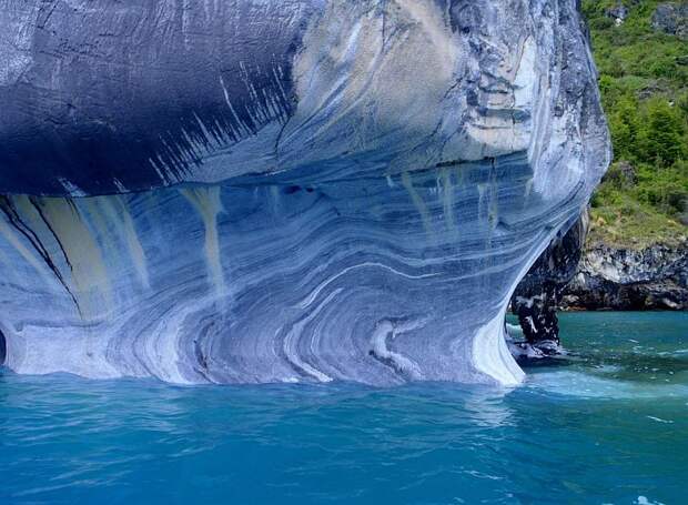 Мраморные пещеры (Las Cavernas de Marmol) в озере Хенераль-Каррера (lago General Carrera), Чили