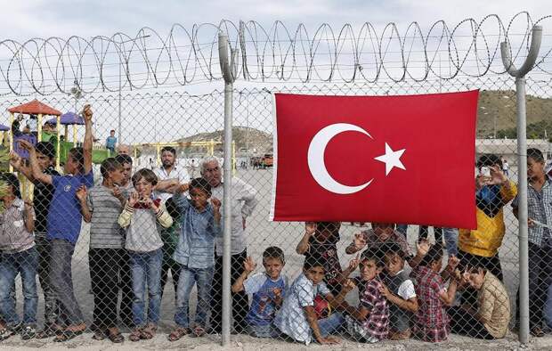 Турция распахнет дверь в Евросоюз миллионам беженцев