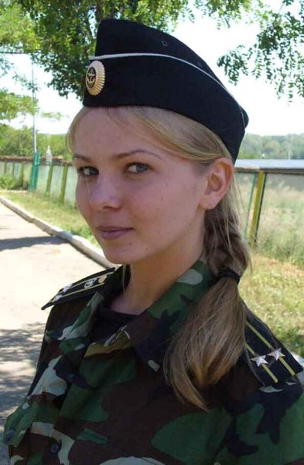 military_woman_russia