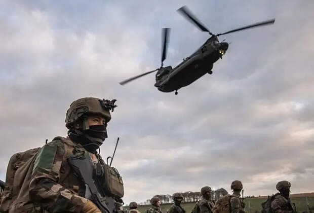 Западные лидеры разговорами о вводе войск на Украину пытаются сохранить проект «антиРоссия»