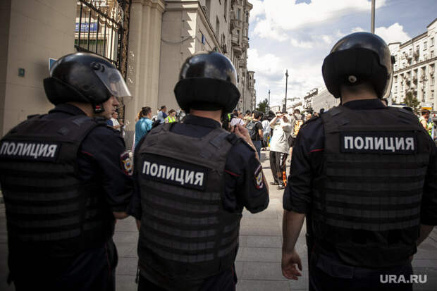 Разгон полицией несанкционированной акции оппозиции "Допускай" на Тверской улице 13. Москва