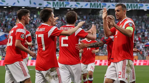 Женская сборная России пожелала удачи мужской команде в матче отбора ЧЕ-2020