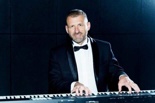 Расторгнута сделка по покупке первого альбома Гуфа Рыбаковым