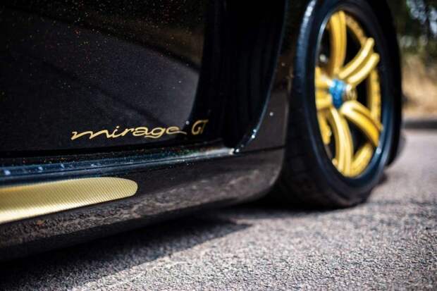 Porsche Gemballa Mirage GT 2005 года "Gold Edition" известного камерунского футболиста