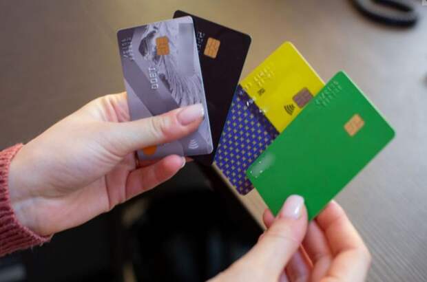 ЦБ рекомендовал банкам быстрее информировать клиентов о блокировках счетов