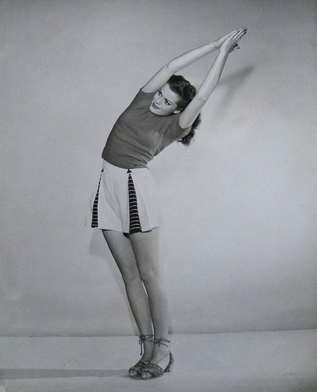Какой была йога в прошлом веке: любопытные винтажные фото VintageYoga06 Какой была йога в прошлом веке: любопытные винтажные фото