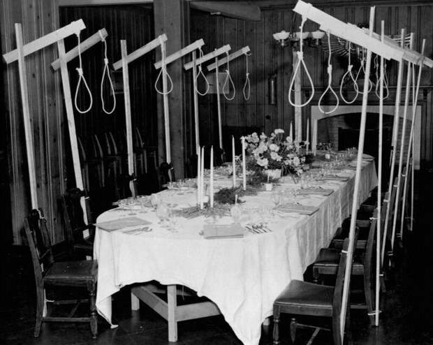 Обеденный стол обвиняемых на Нюрнбергском процессе. Германия, 1945 г. жизнь, прошлое, ситуация, факт