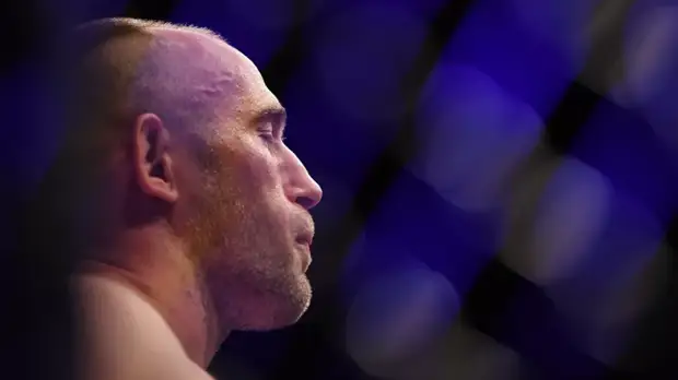 Боец Олейник поедет на турнир UFC 249 на машине