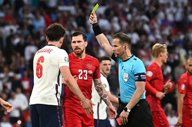 Сборная Англии впервые в истории пробилась в финал Евро