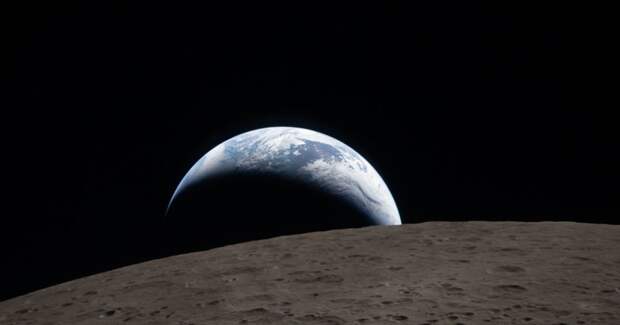 Экипаж «Артемиды-2» впервые заснял полное солнечное затмение из окололунного пространства