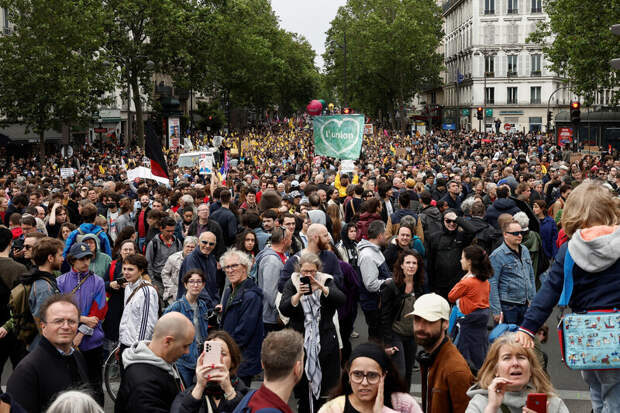 Около 250 тысяч человек приняли участие в демонстрациях "Нового народного фронта" по всей Франции