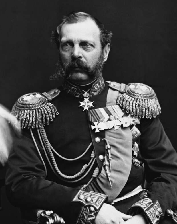 25 июня 1863 года император Александр II подписал высочайшее разрешение на посылку в Атлантический и Тихий океаны крейсерских эскадр для действий на торговых путях Великобритании в случае начала боевых действий./Фото: regnum.ru 25 июня 1863 года император Александр II подписал высочайшее разрешение на посылку в Атлантический и Тихий океаны крейсерских эскадр для действий на торговых путях Великобритании в случае начала боевых действий./Фото: regnum.ru