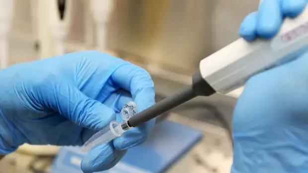 Уровень коллективного иммунитета к коронавирусу в России составляет 57,7%