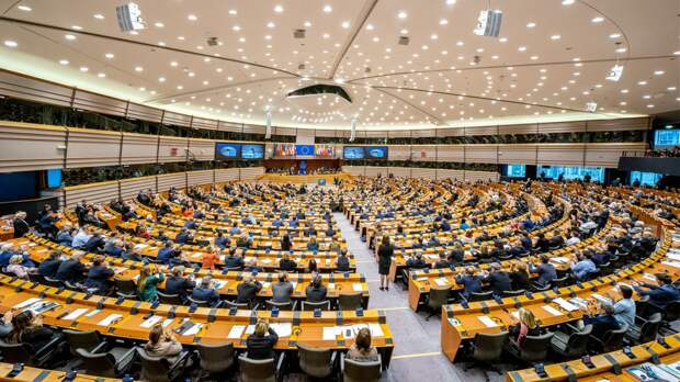 Депутат Европарламента Вебер назвал сделку AUKUS оскорблением Франции