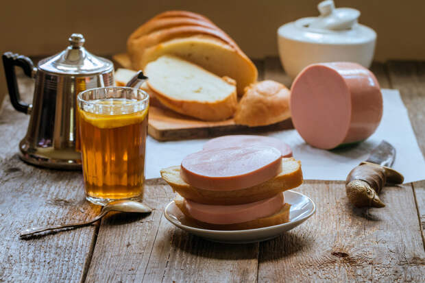 Sohu: в КНР 16 месяцев тюрьмы получил производитель за дихлофос в партии колбасы