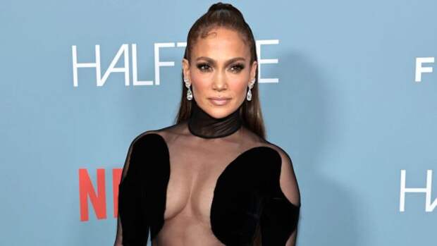 jennifer lopez at the premiere of halftime