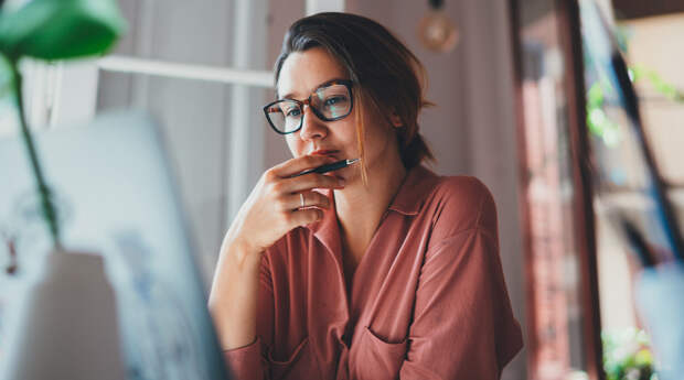 Психолог Кушнарева: работа без выходных приводит к хроническому стрессу