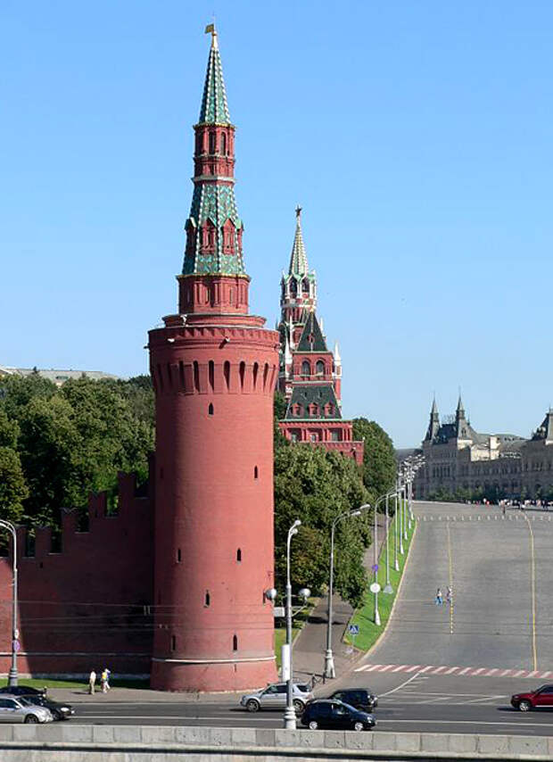 Кремль стал. Беклемишевская башня Московского Кремля. Беклеми́шевская башня Московского Кремля. Москворецкая башня Кремля. Беклемишевская (Москворецкая) Беклемишевская башня.