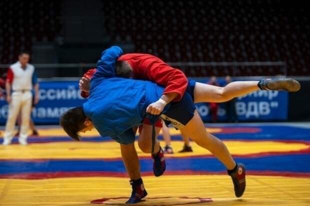 Россияне завоевали 5 золотых медалей в самбо на Играх БРИКС в Казани